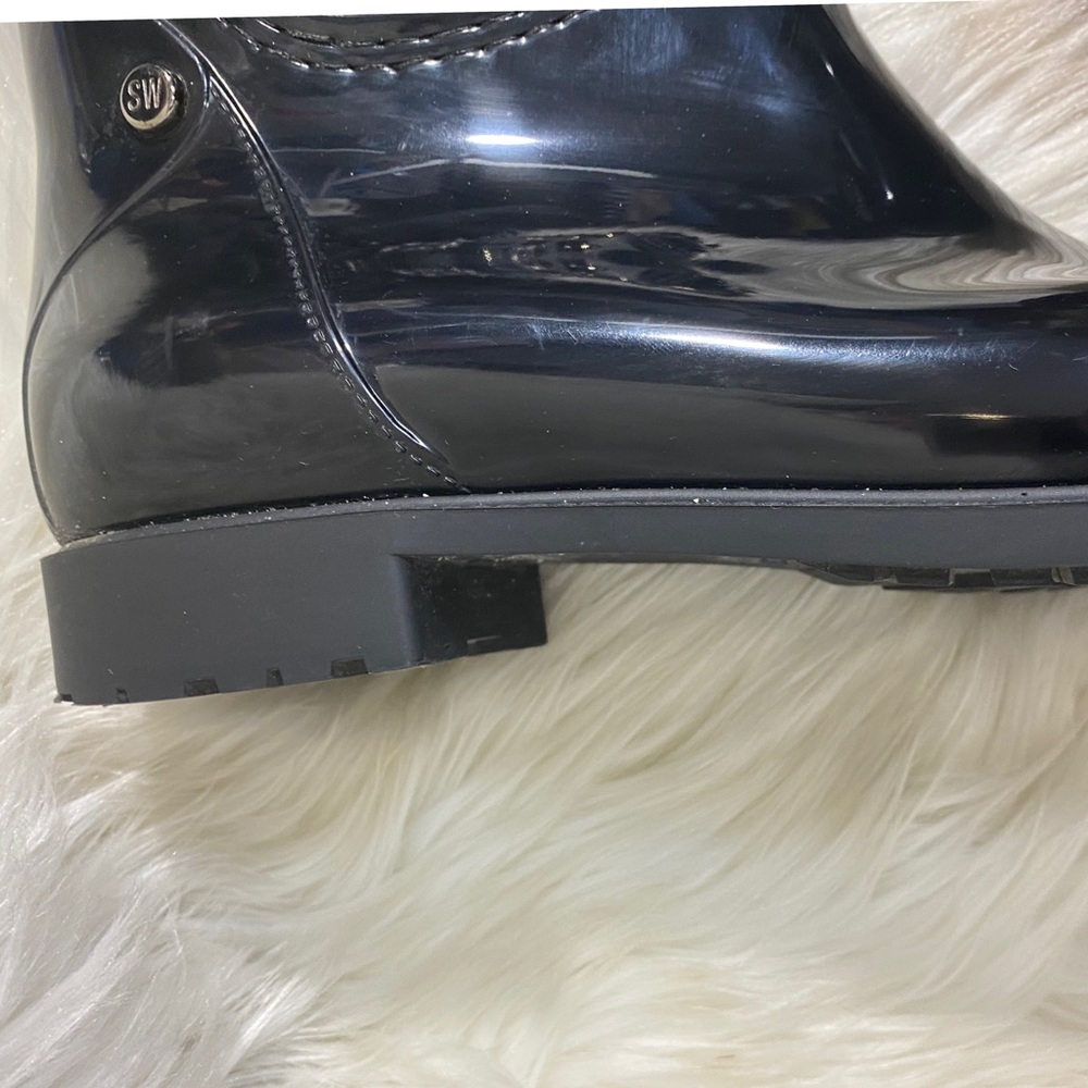Stuart Weitzman Loverain Leather Black Studded Faux Fur Lined Boots - Picture 11 of 16